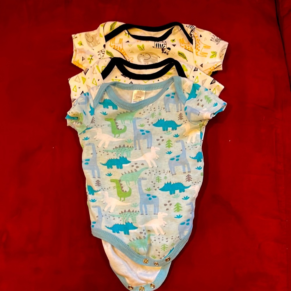 3 short sleeve baby boy 3-6 mos